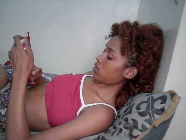 Truegirl2 live cam on BongaCams