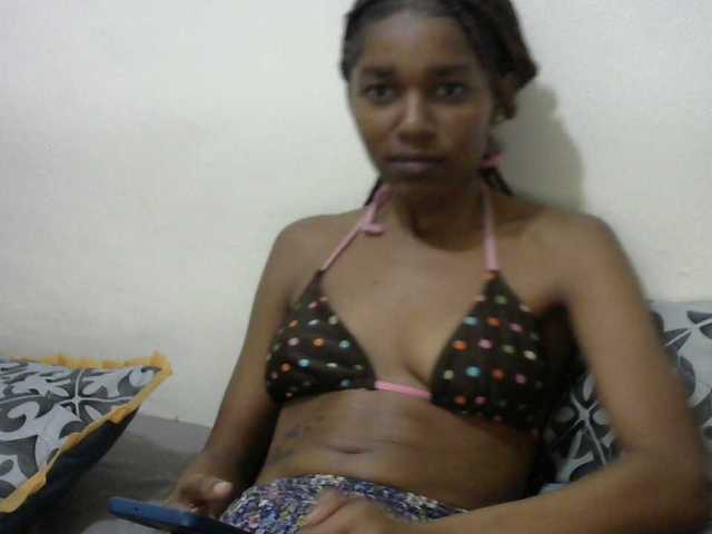 Truegirl2 live cam on BongaCams