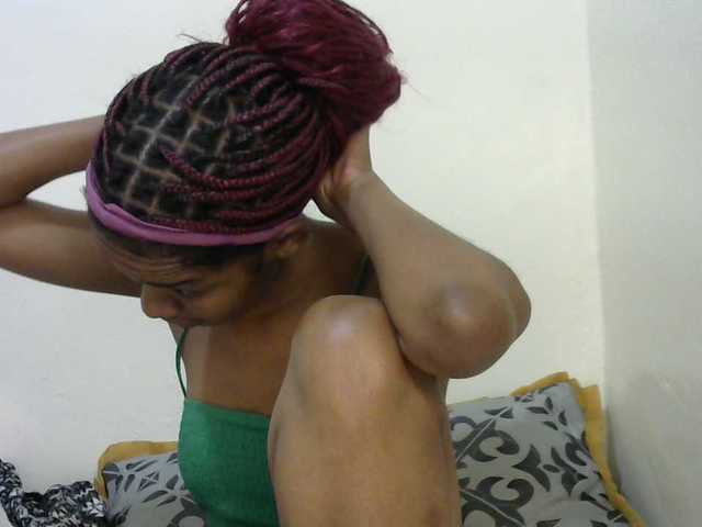 truegirl2 cam belle