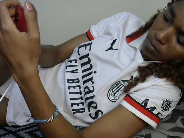 Truegirl2 live cam on BongaCams
