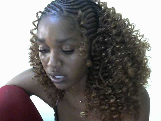 Truegirl2 live cam on BongaCams
