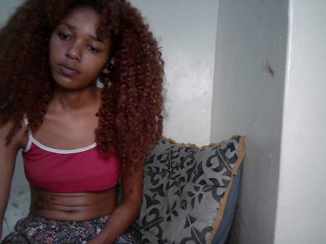 Truegirl2 live cam preview