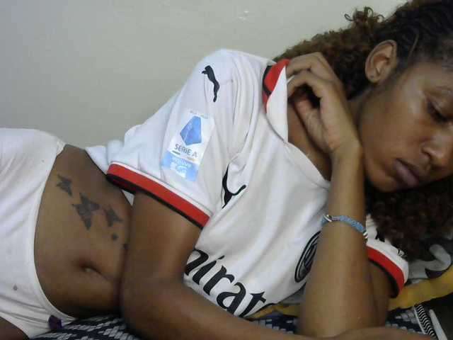 Truegirl2 live cam on BongaCams