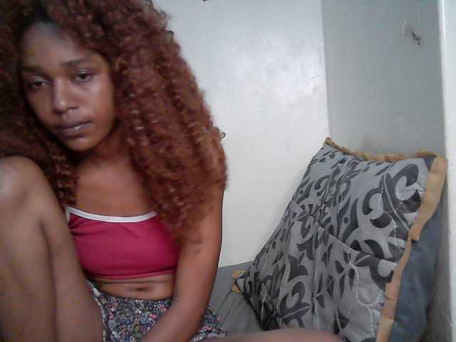 Truegirl2 live cam on BongaCams