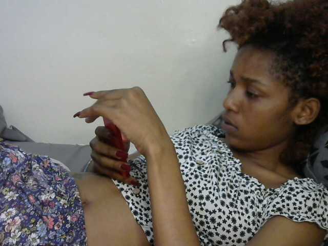 Truegirl2 live cam on BongaCams