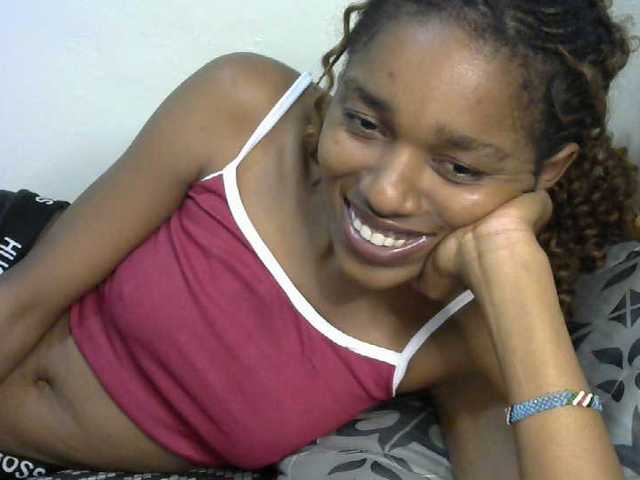 Truegirl2 live cam on BongaCams