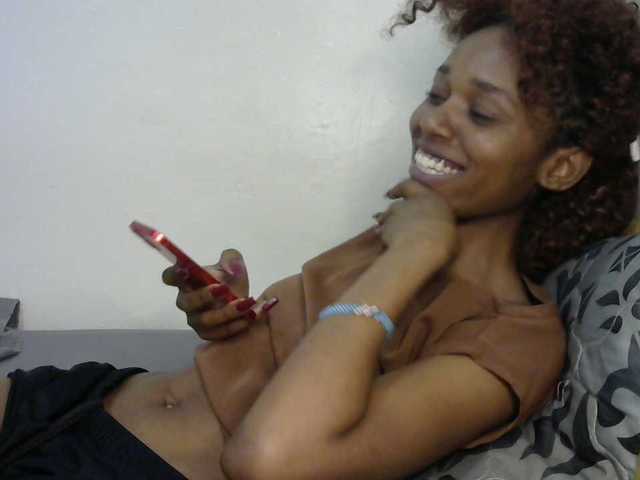 Truegirl2 live cam on BongaCams