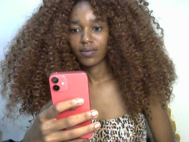 Truegirl2 live cam preview