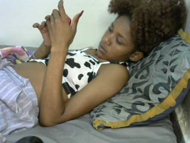 Truegirl2 live cam on BongaCams