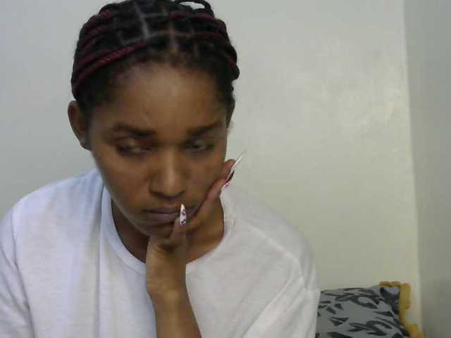 Truegirl2 live cam on BongaCams