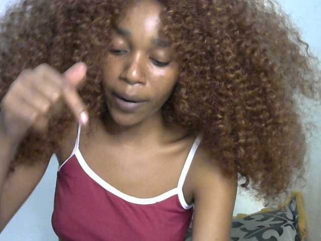 Truegirl2 live cam on BongaCams