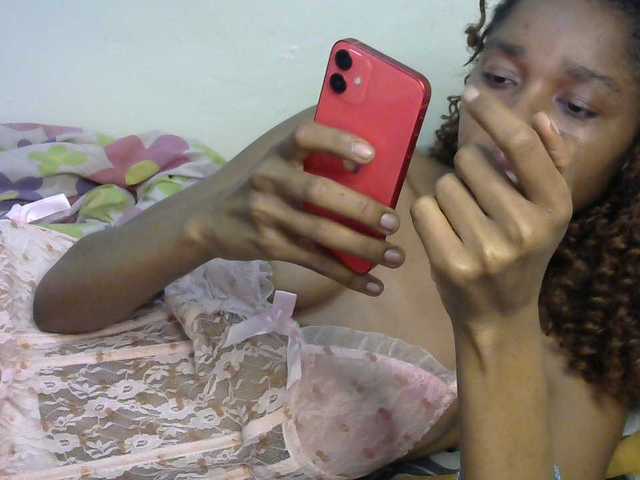 Truegirl2 live cam on BongaCams