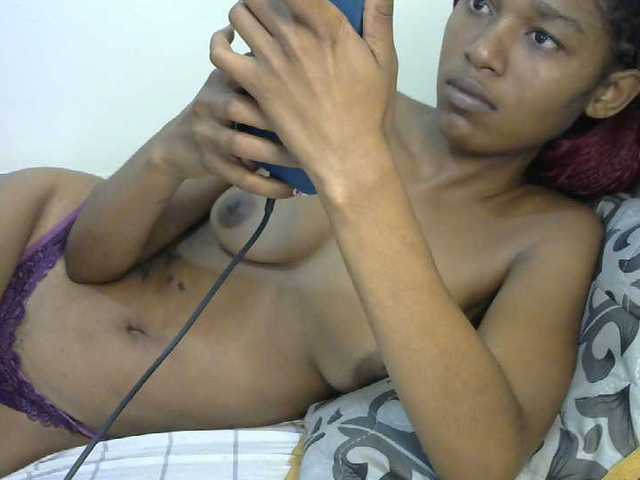 Truegirl2 live cam on BongaCams