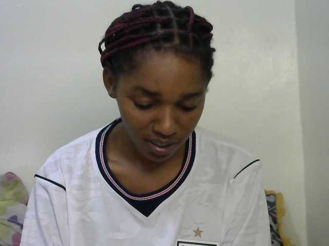 Truegirl2 live cam on BongaCams