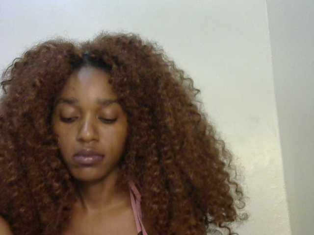 Truegirl2 live cam on BongaCams