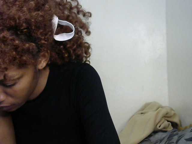 Truegirl2 live cam on BongaCams