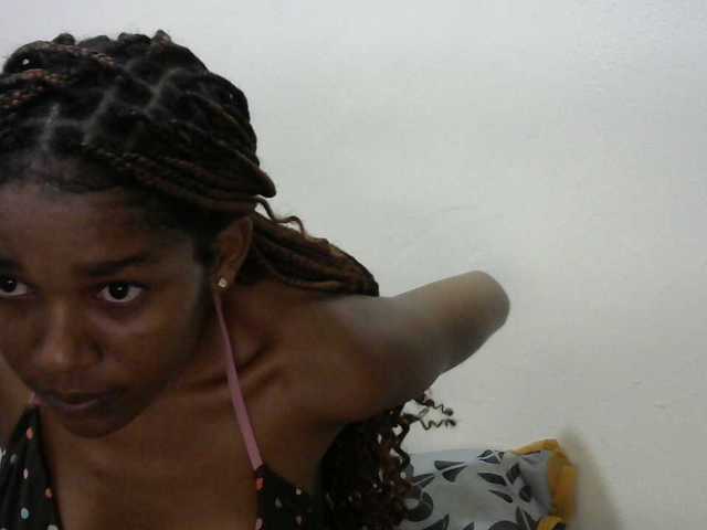 Truegirl2 live cam on BongaCams