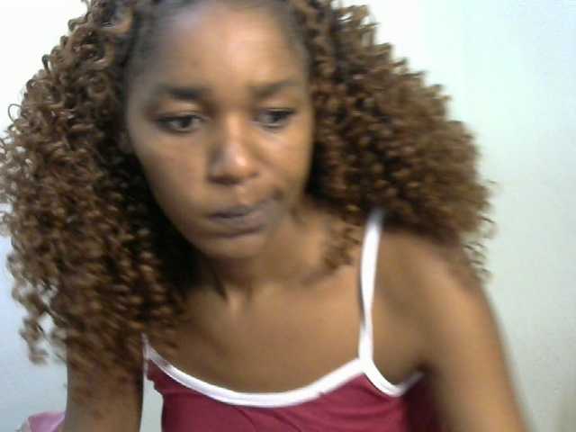 Truegirl2 live cam on BongaCams