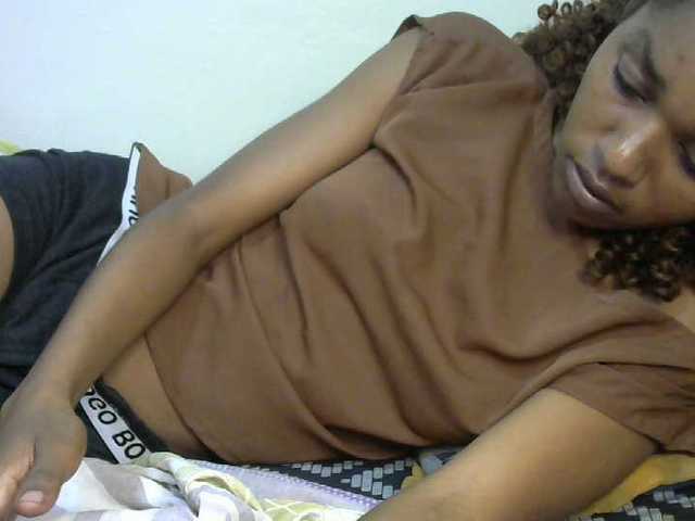 Truegirl2 live cam on BongaCams