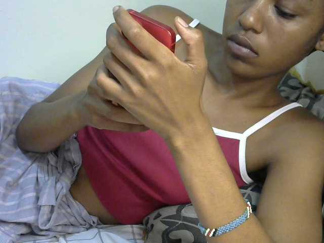 Truegirl2 live cam on BongaCams
