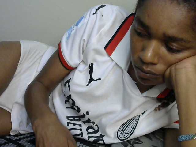 Truegirl2 live cam on BongaCams