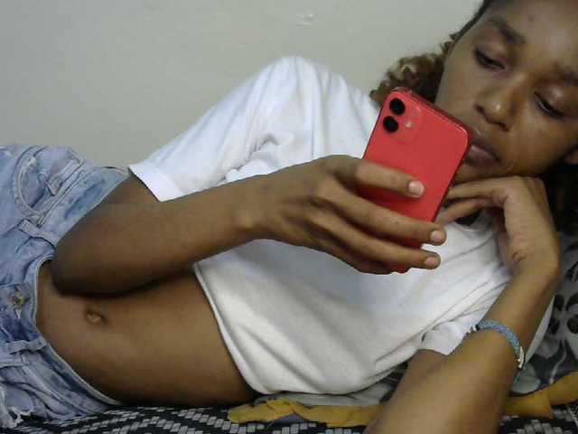 Truegirl2 live cam on BongaCams