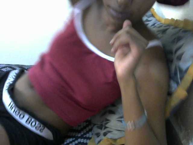 Truegirl2 live cam on BongaCams
