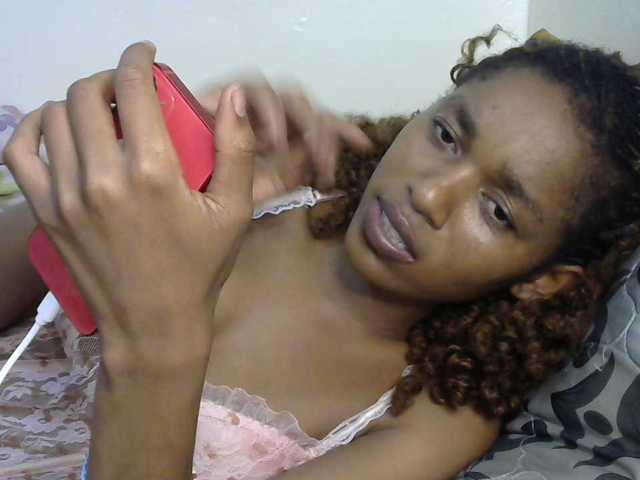 Truegirl2 live cam on BongaCams