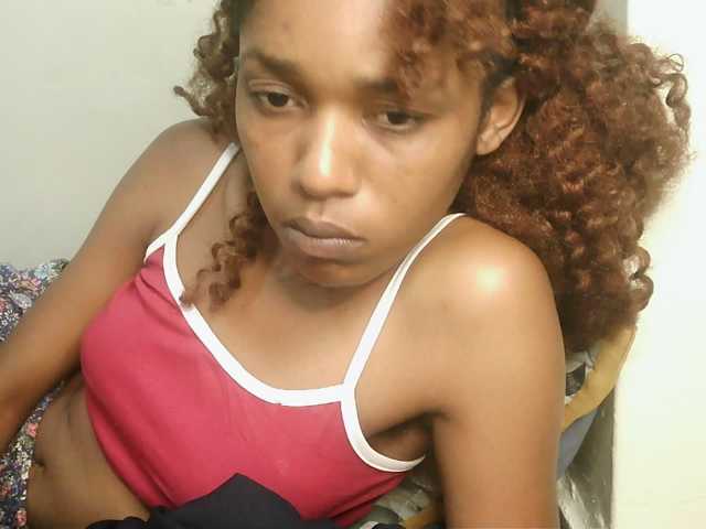 Truegirl2 live cam on BongaCams