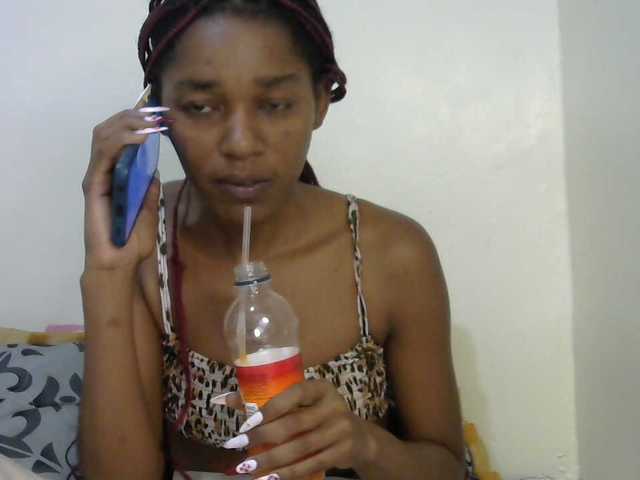 Truegirl2 live cam on BongaCams
