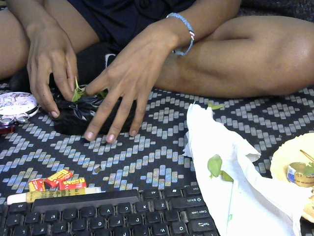 Truegirl2 live cam on BongaCams