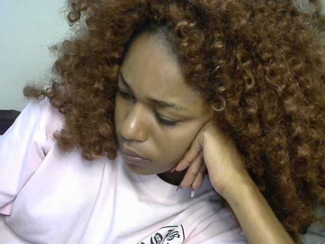 Truegirl2 live cam on BongaCams