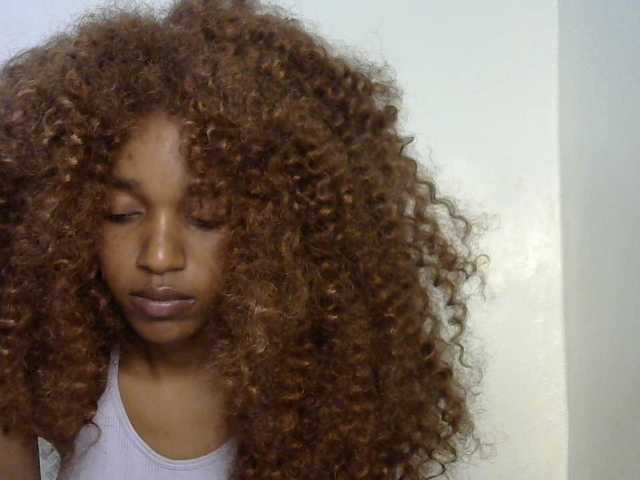 Truegirl2 live cam on BongaCams