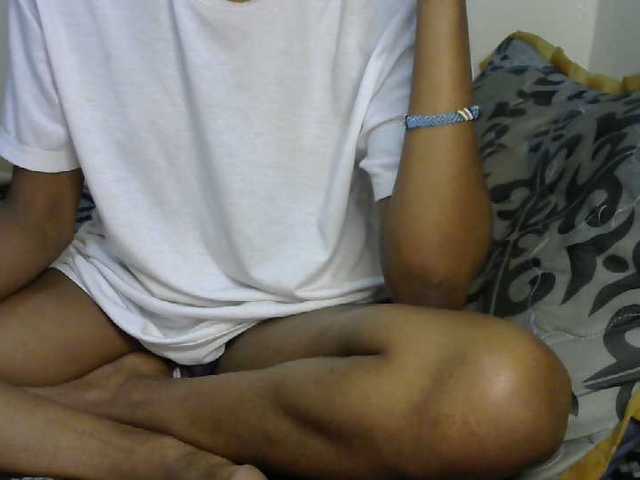 Truegirl2 live cam on BongaCams