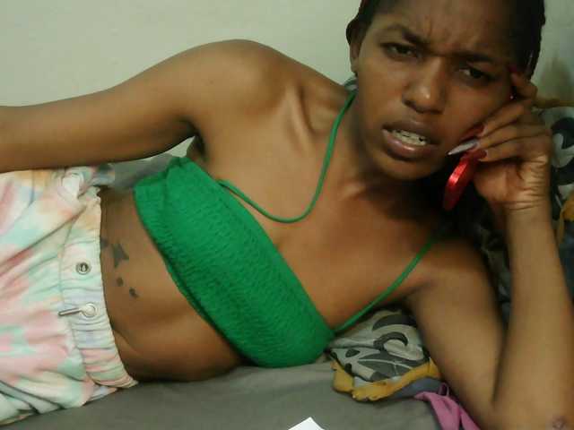 Truegirl2 live cam on BongaCams