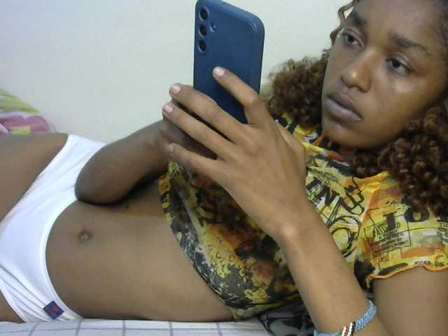 Truegirl2 live cam on BongaCams