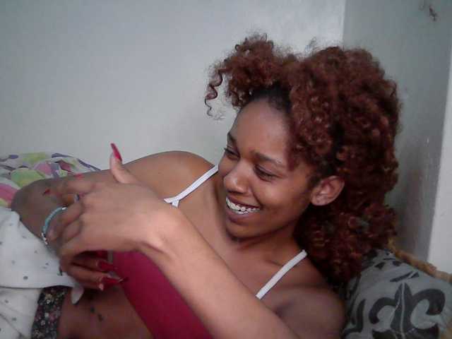 Truegirl2 live cam on BongaCams