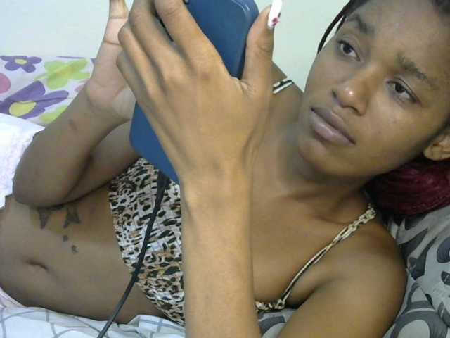 Truegirl2 live cam on BongaCams