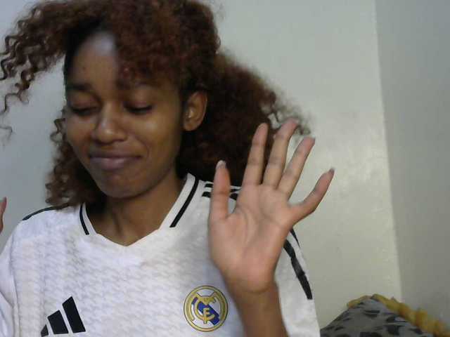 Truegirl2 live cam on BongaCams