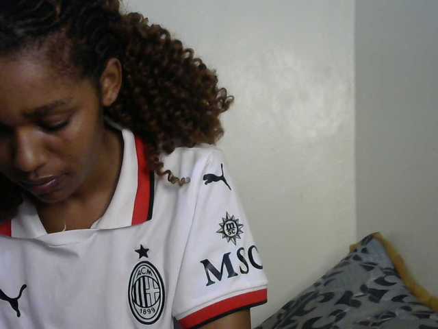Truegirl2 live cam on BongaCams