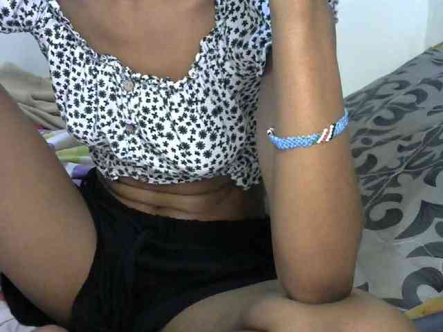 Truegirl2 webcam