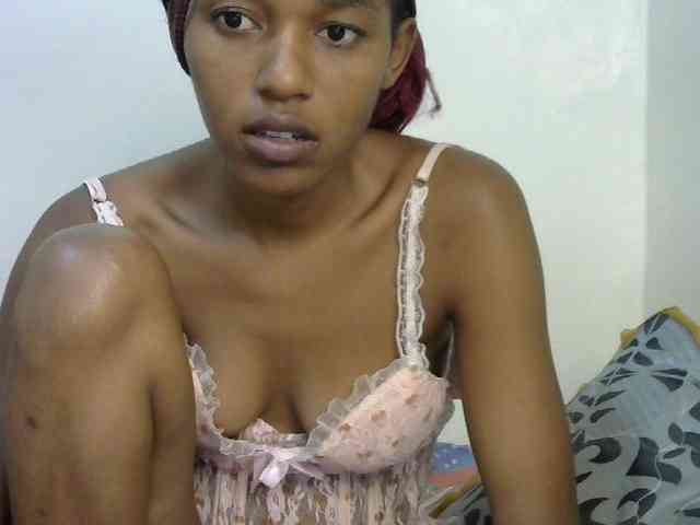 Truegirl2 webcam