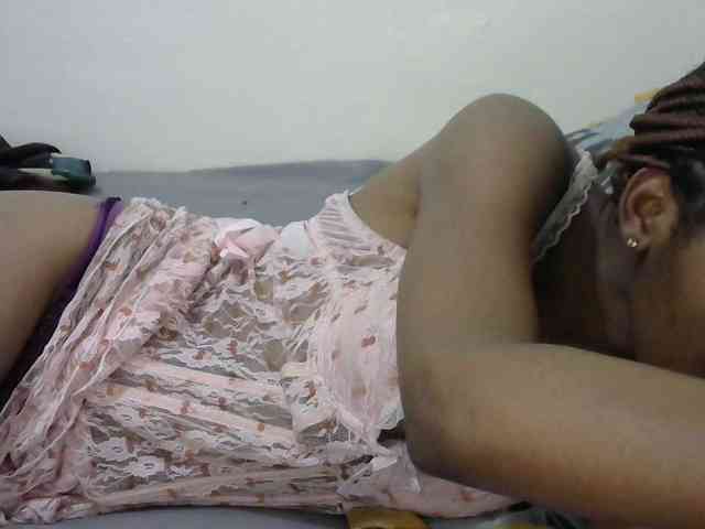 Truegirl2 webcam