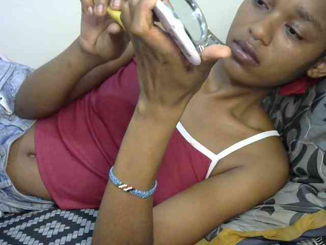 Truegirl2 webcam