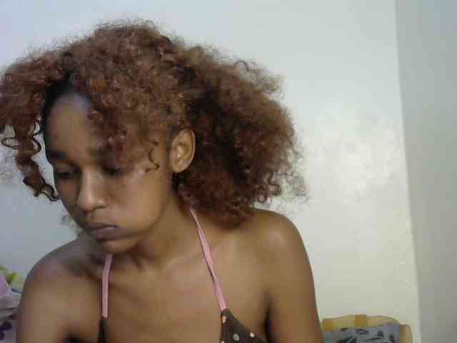 Truegirl2 webcam