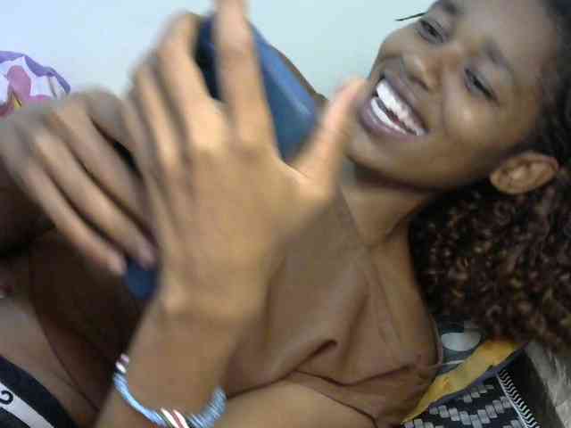 Truegirl2 webcam