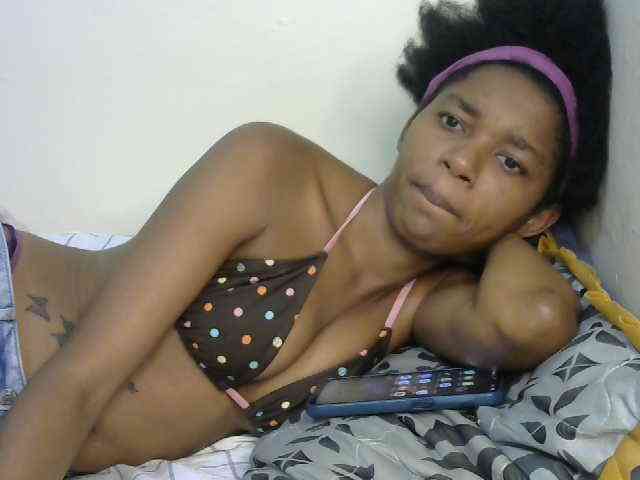 Truegirl2 webcam