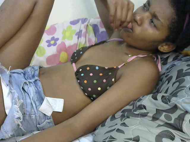 Truegirl2 webcam