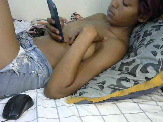 Truegirl2 Sex Cam Show