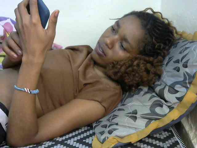 Truegirl2 webcam